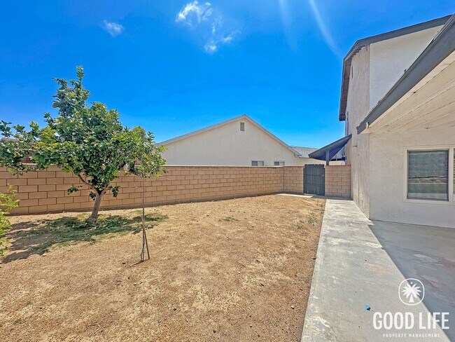 Building Photo - Spacious 5BD/2.5BA Two-Story Home in South San Diego with Large Backyard, Office & Attached Garage