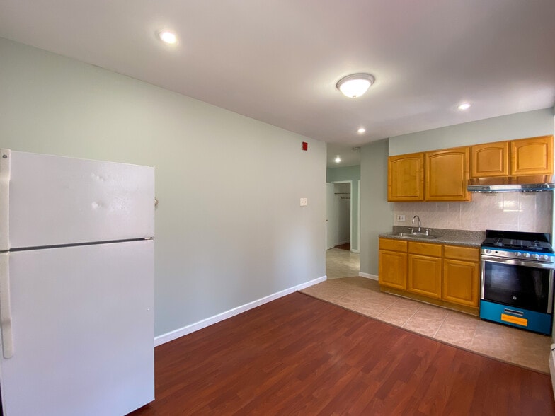 Kitchen/Dining/Living Space - 1414 Snyder Ave