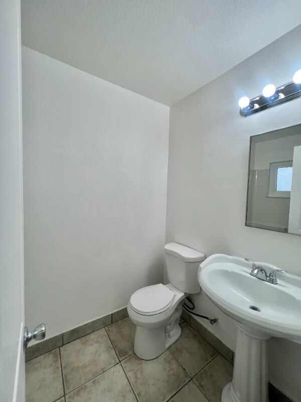 Building Photo - 1134 N East St