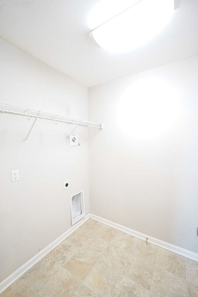 Building Photo - Coming Available!