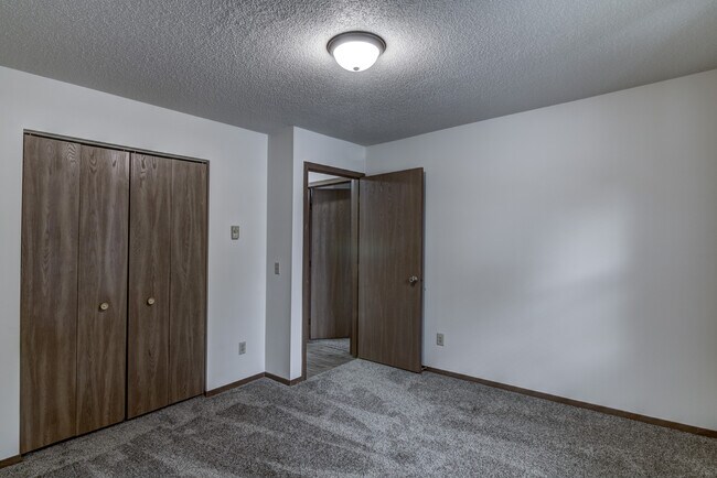 Building Photo - 4615 Fairfax St