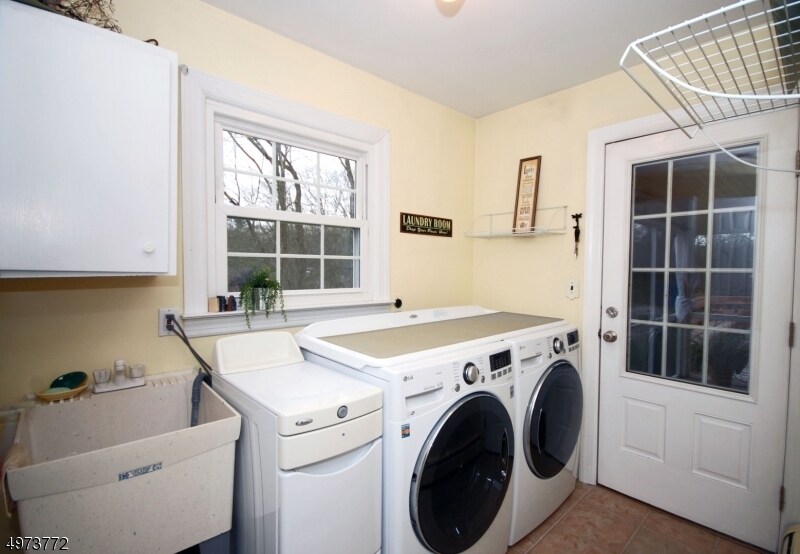Laundry Room - 30 Madison St