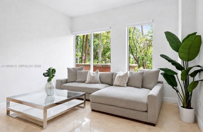 Building Photo - 781 Crandon Blvd