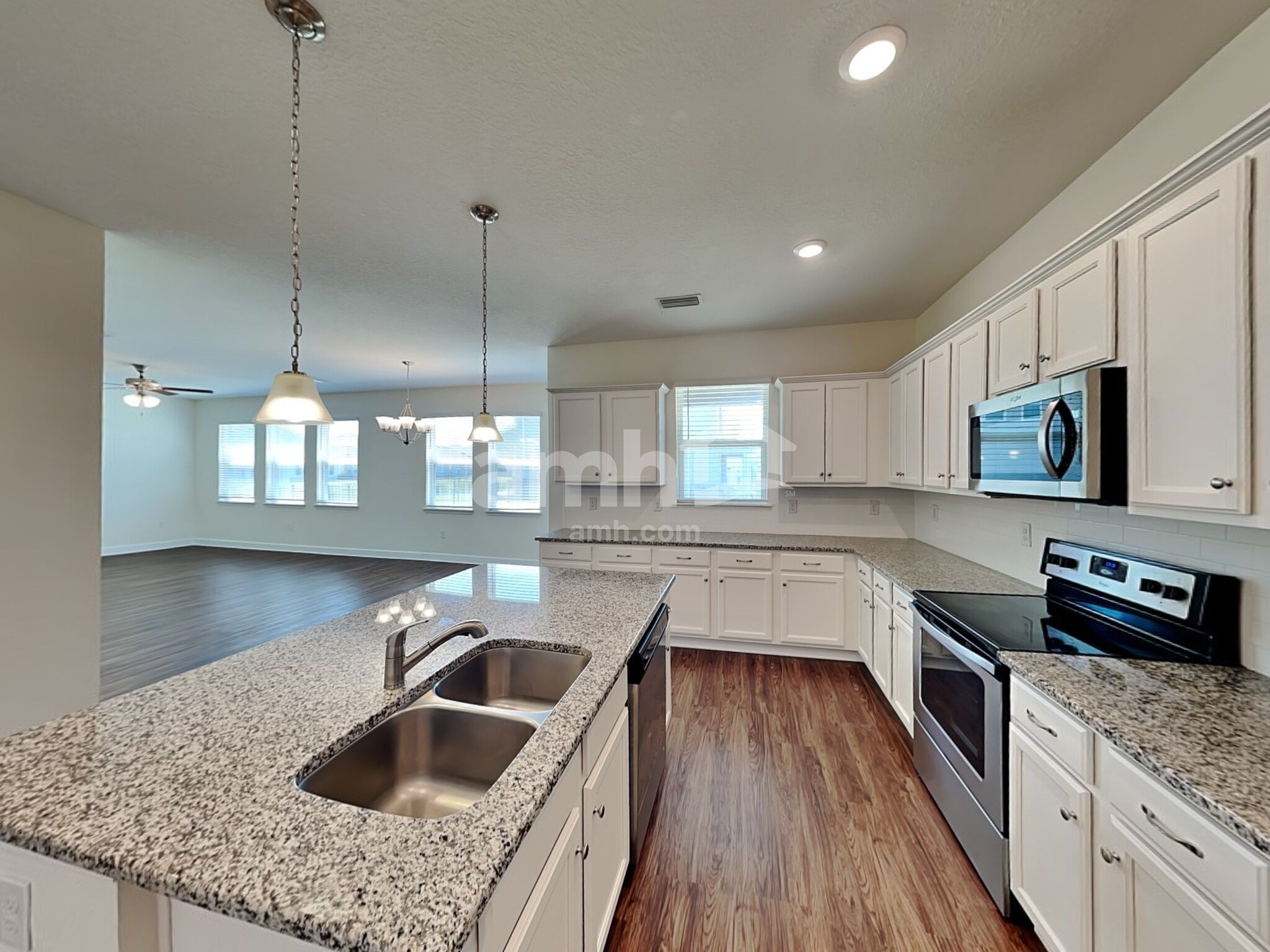 Building Photo - 528 Pine Terrace Dr