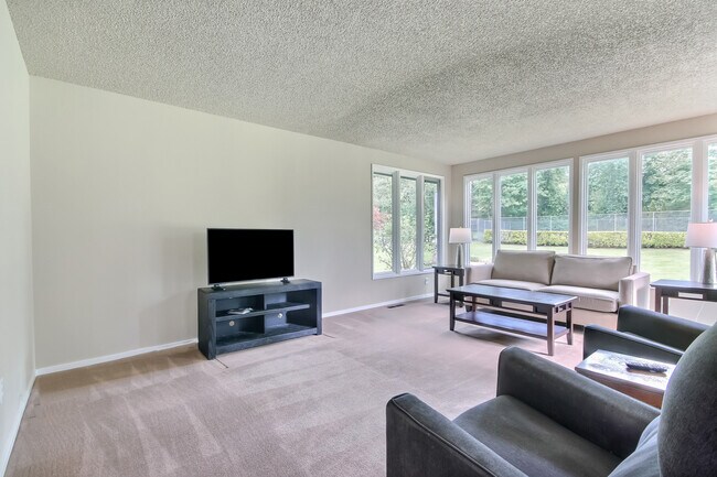 Building Photo - 13128 166th Ave SE