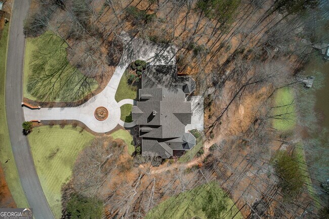 Building Photo - 300 Island Cove Dr