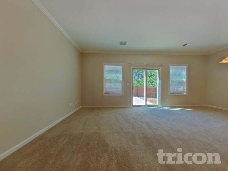 Building Photo - 661 Dawsons Park Wy