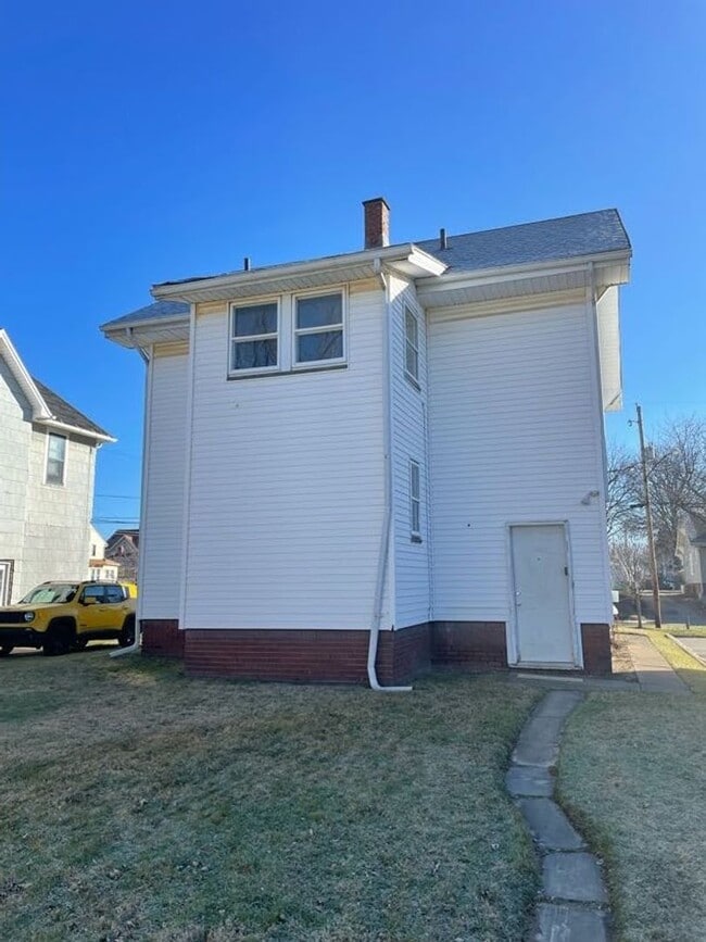 Building Photo - 907 Maryland Ave SW