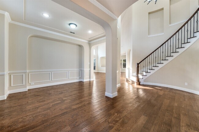 Building Photo - 13513 Mardi Gras Ln