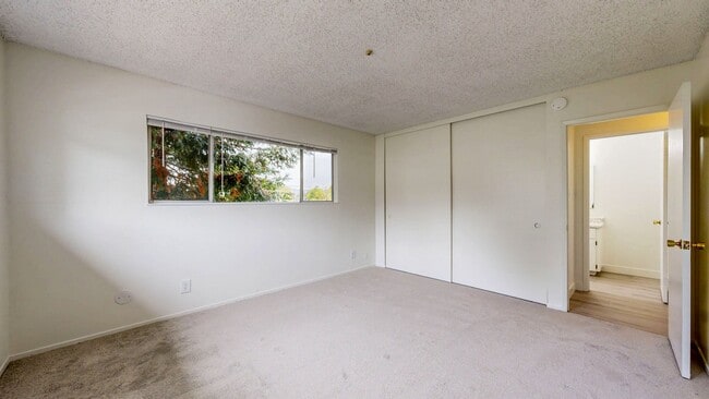 Building Photo - 5020 Roma St