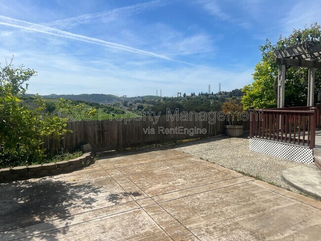 Building Photo - 293 Saybrook Way