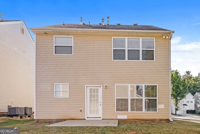 Building Photo - 462 Marsh Lake Rd SE