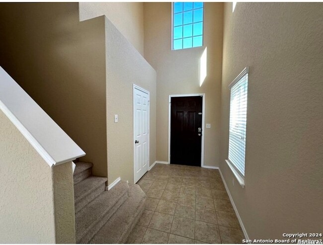 Building Photo - 25007 Cambridge Wl