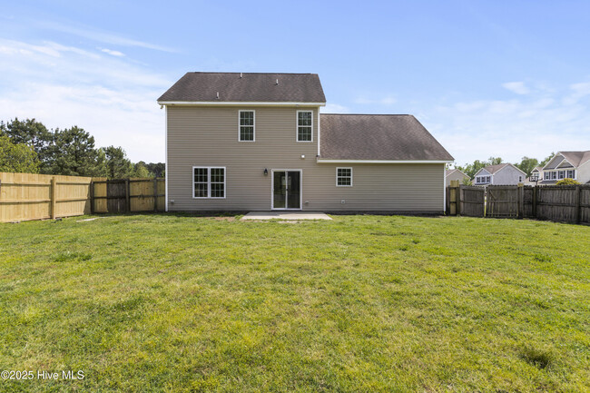 Building Photo - 104 Wild Blossom Dr