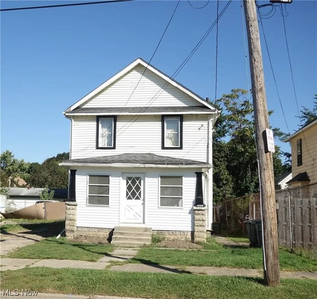 Primary Photo - 1433 Kenmore Blvd