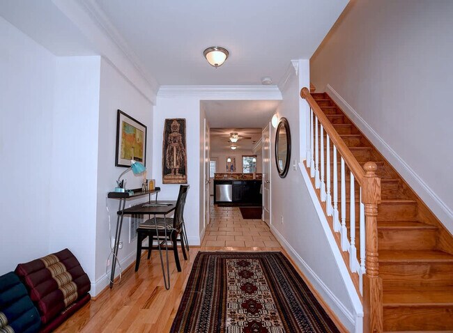 Building Photo - 519 S Chester St
