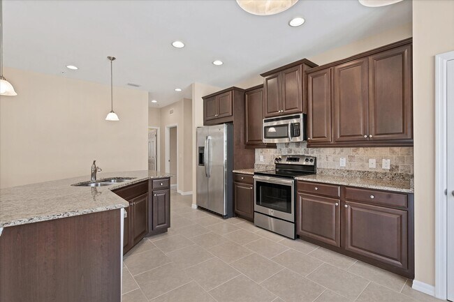 Building Photo - 18206 Creekside Preserve Loop