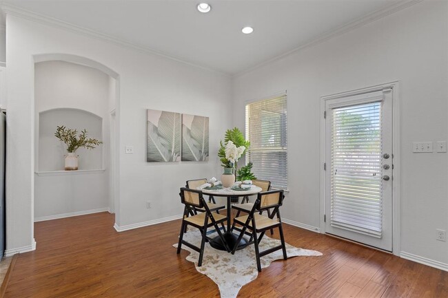 Building Photo - 2529 Mirasol Loop