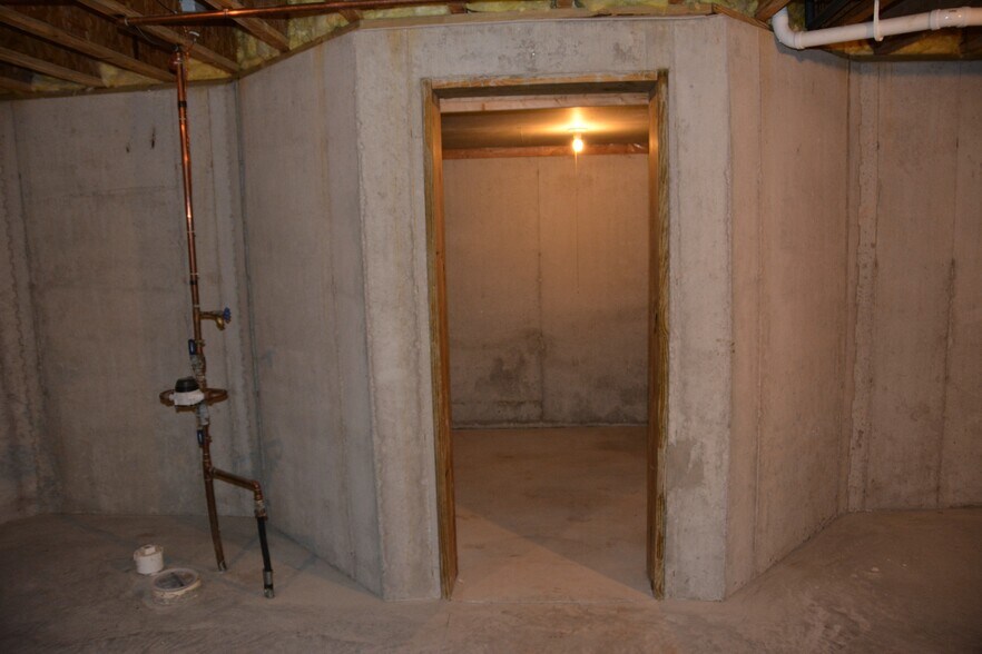 Building Photo - 325 Cordy Lane