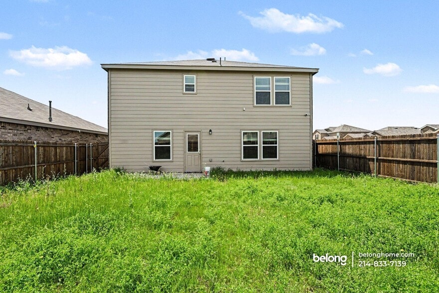 Building Photo - 1020 Valerian Dr