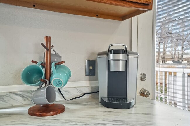 Building Photo - 1619 Ruby Ct