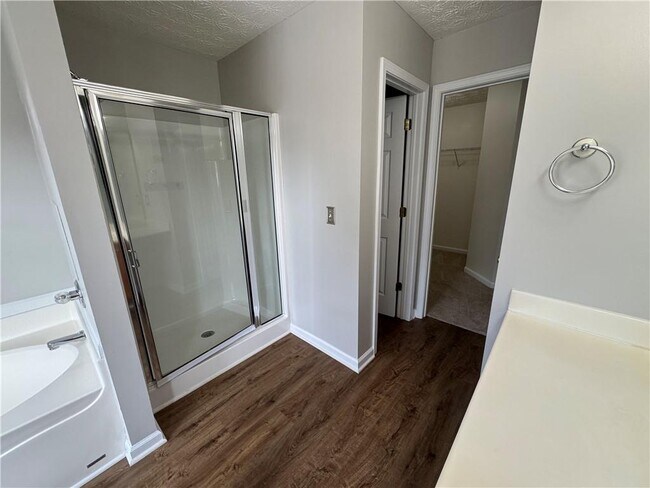 Building Photo - 3609 Beacon Ridge