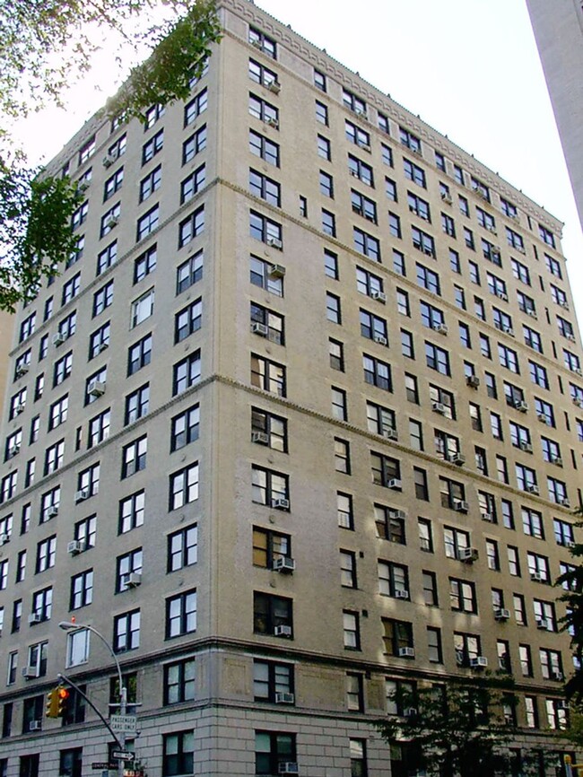 Building Photo - 327 Central Prk W