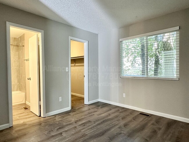 Building Photo - 2460 E Willamette Ave