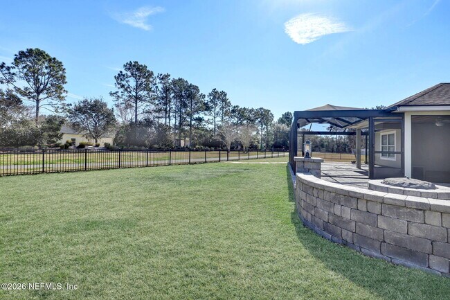 Building Photo - 260 S Bellagio Dr