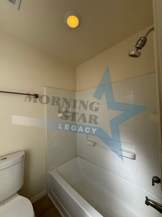 Building Photo - REDUCED! Spacious 4 Bed House in Rincon Mesa!