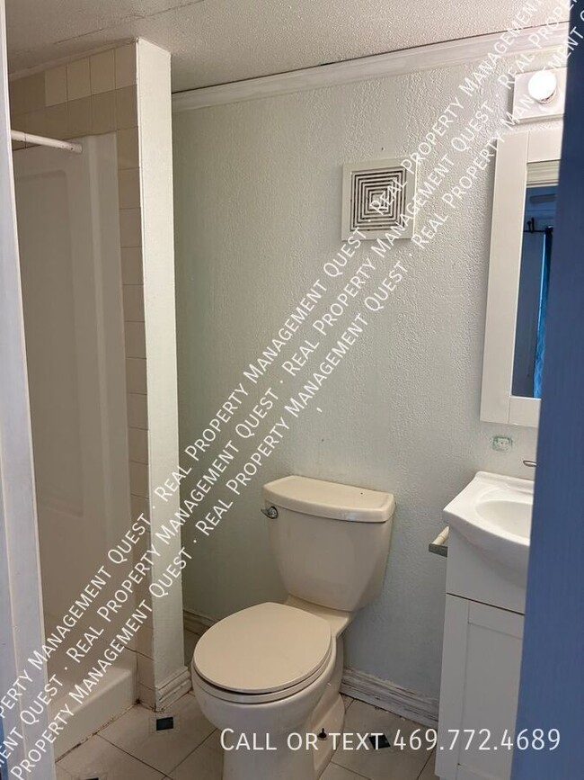 Building Photo - 6759 Mountain Cedar Ln