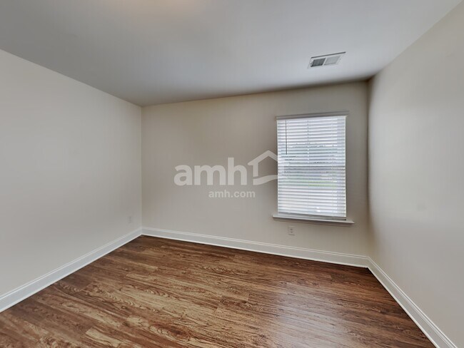 Building Photo - 269 Makenna Dr