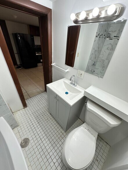 Building Photo - 2908 N Spaulding Ave