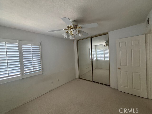 Building Photo - 928 Lotus Cir