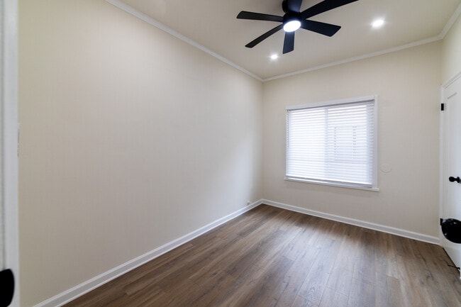 Building Photo - 211 N Berendo St