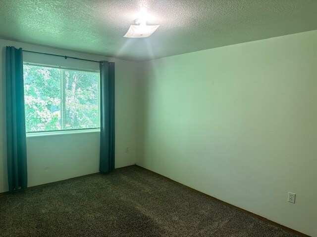 Building Photo - 3126 NE 102nd Ave