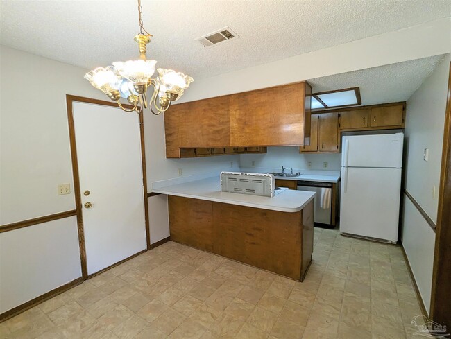 Building Photo - 6556 Bass Ln