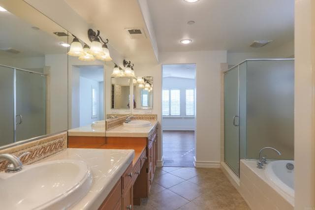 Building Photo - 415 N Cedros Ave