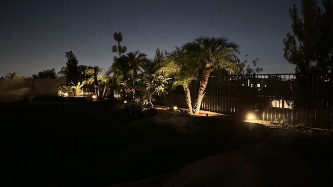 Building Photo - Luxurious 4-Bedroom View Home in Desirable...