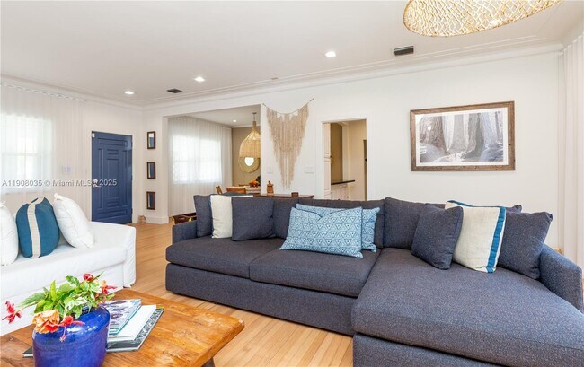 Building Photo - 501 SW 19th Rd