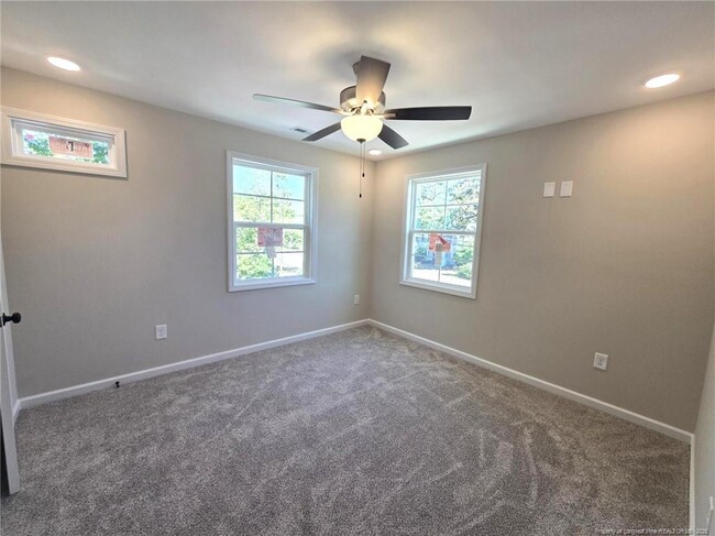 Building Photo - 1511 Fort Bragg Rd
