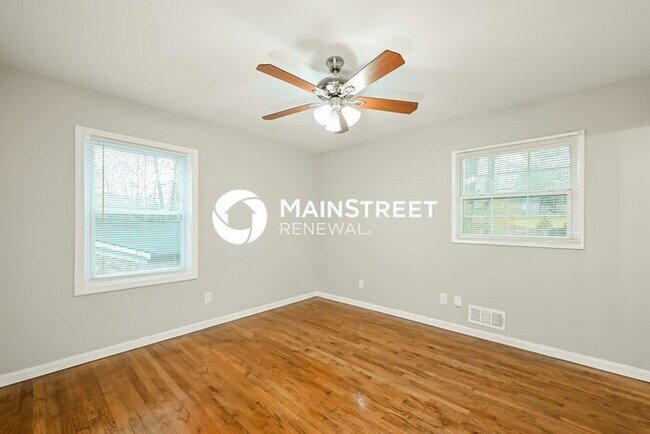 Building Photo - 3 Bedroom Pet-Friendly Home in CLARKSTON, GA with Main Street Renewal