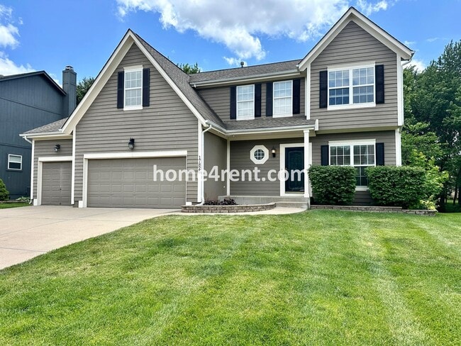 Building Photo - Beautiful Four-Bedroom Home with Three Car...