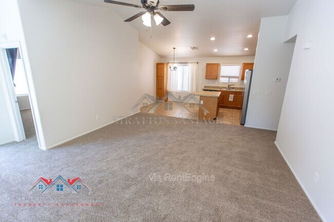 Building Photo - 4149 E Azurite Rd