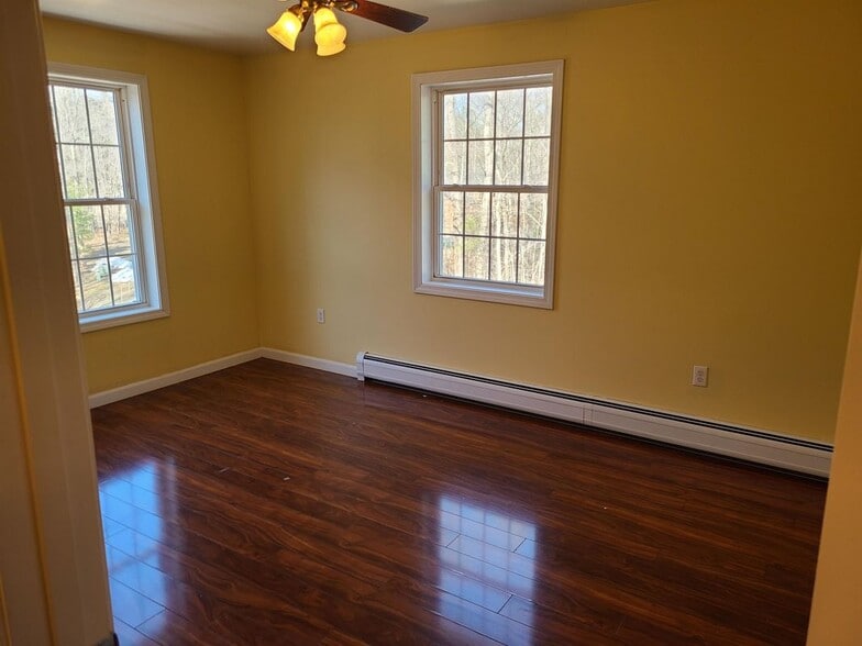 Building Photo - 354 Weirs Rd