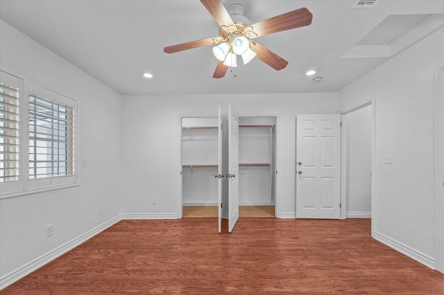 Building Photo - 14403 Benfield Ave