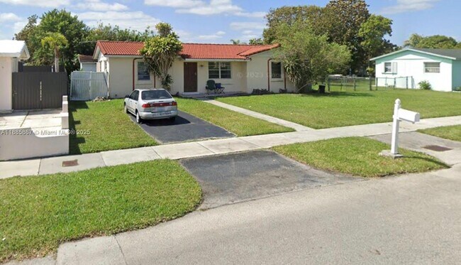 Primary Photo - 10760 SW 66th Dr