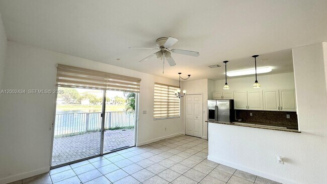 Building Photo - 10911 NW 79th St