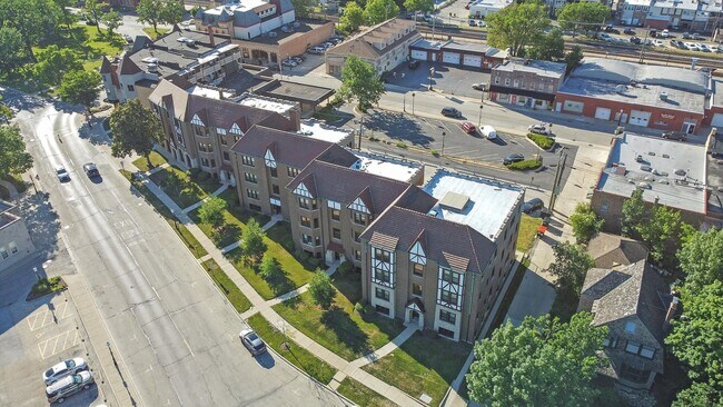 Building Photo - 38 Lawton Rd