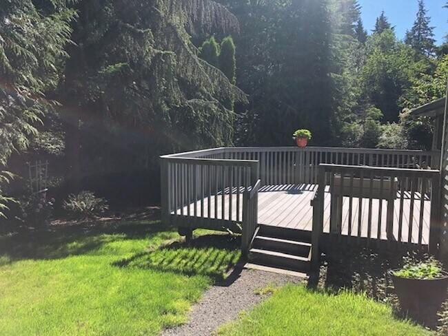 Building Photo - Beautiful 3 Bedroom 2 Bath Home in Mukilteo!